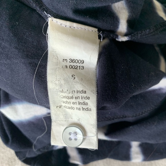 Calvin Klein Tie Dye 3/4 Sleeve Top with Buttons - Picture 5 of 13